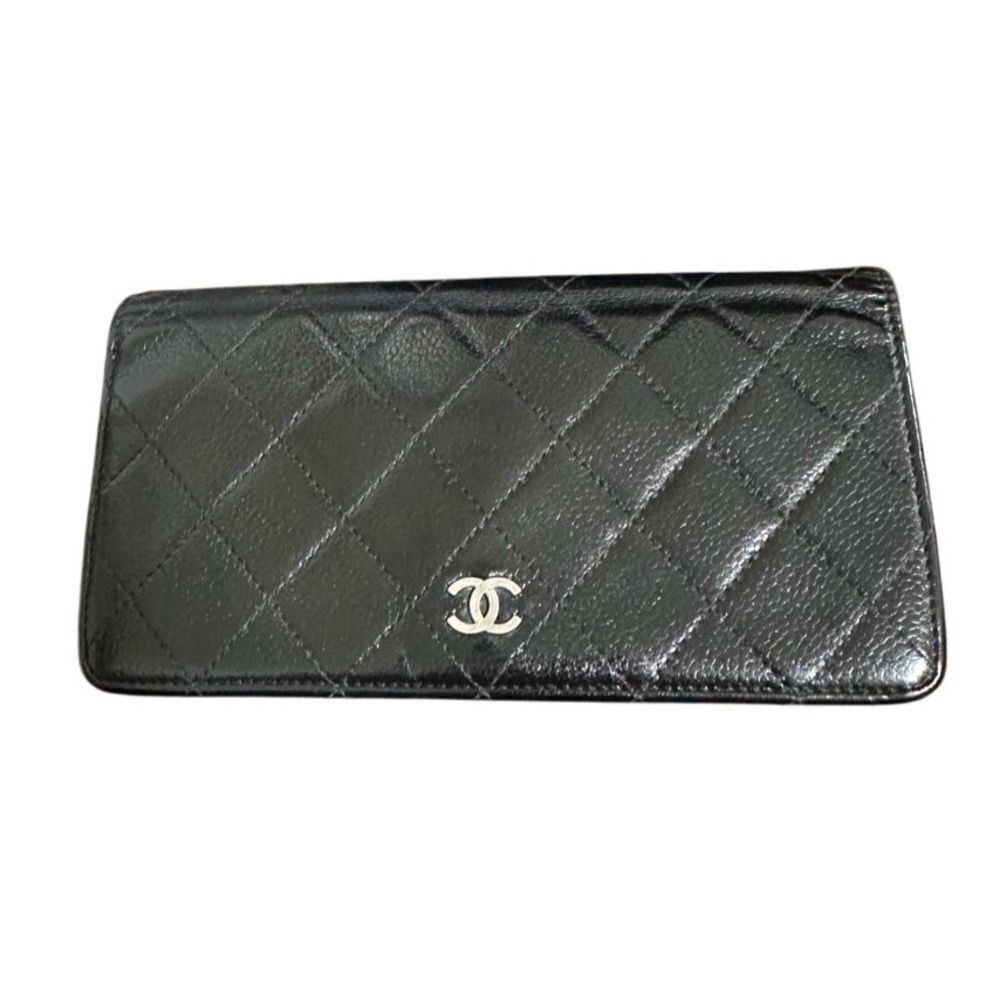 Chanel quilted black leather wallet